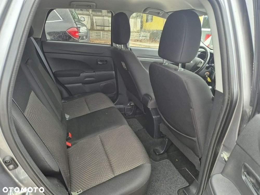 Mitsubishi ASX - 14