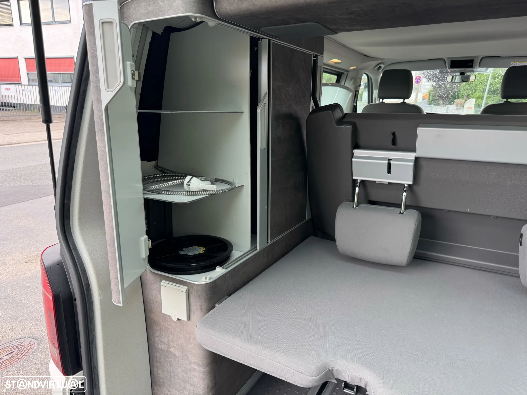 VW California Coast Volkswagen California Camper | 2 Camas – Dorme 4 Pessoas | Kitchenette + Cama no Teto - 16