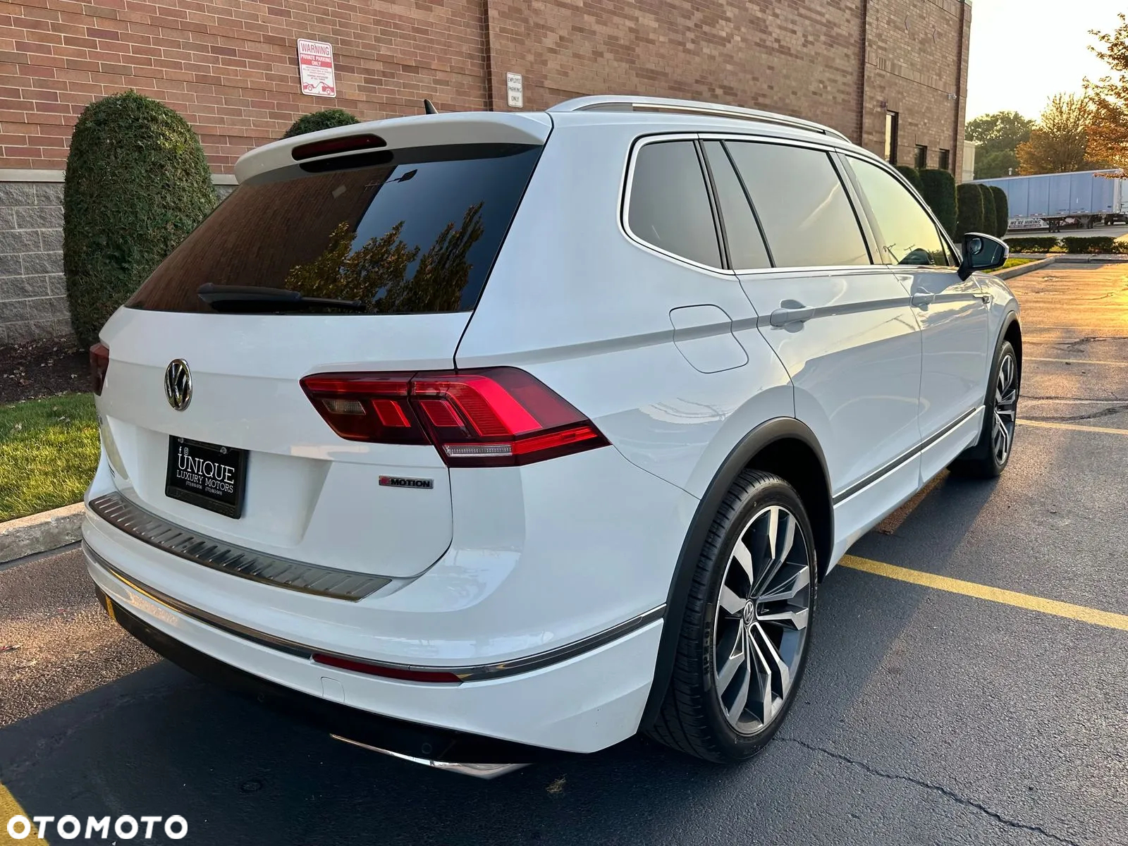Volkswagen Tiguan - 4