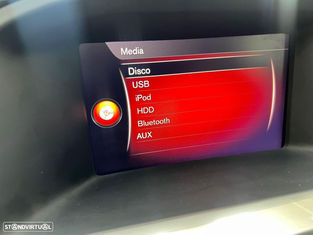 Volvo V60 2.4 D6 R-Design Sum.AWD Phev - 30