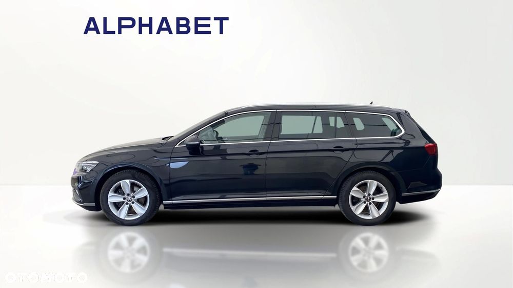 Volkswagen Passat - 2