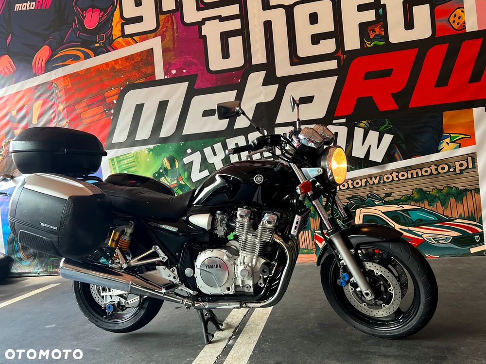 Yamaha XJR - 2