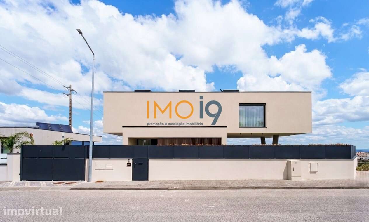 Moradia T3 de Luxo com Vista Panorâmica para os Castelos de Ourém –... - Grande imagem: 3/60