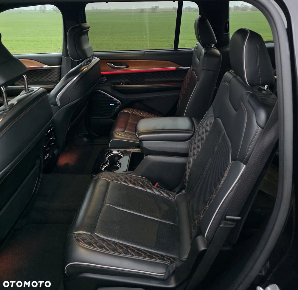 Jeep Grand Cherokee 3.6 V6 Summit - 23