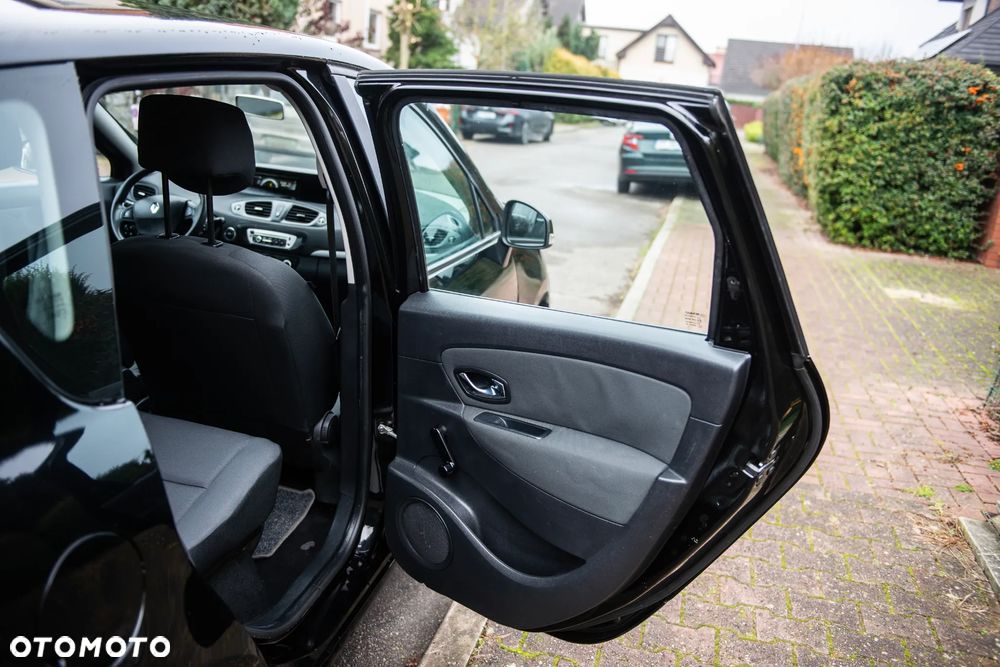 Renault Scenic 1.6 16V 110 TomTom Edition - 23