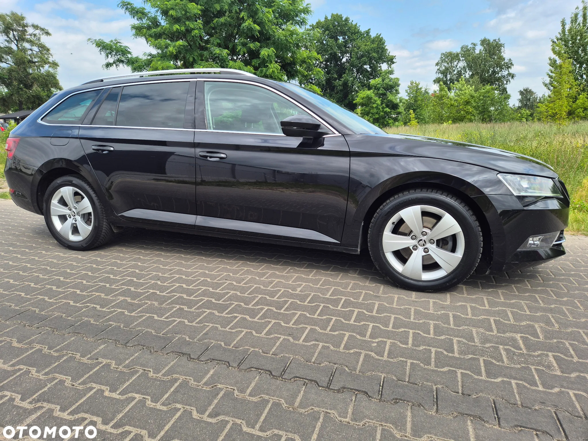 Skoda Superb 2.0 TDI SCR Style DSG - 10