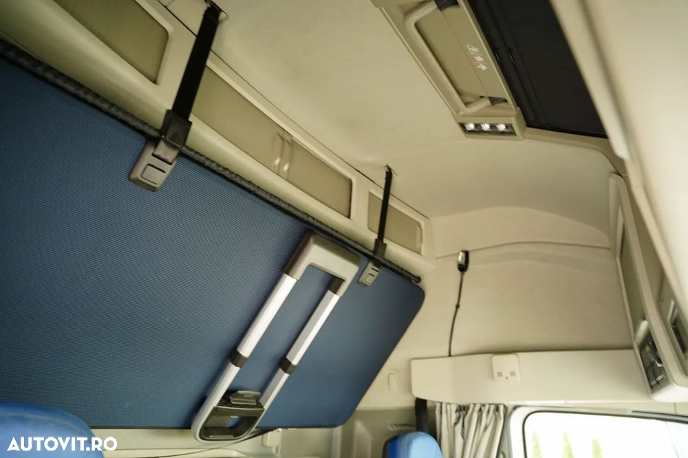 Volvo FH 460 / CORTINĂ - 7.75 M / I-SAVE / AER CONDIȚIONAT PARCARE / PUNTE RELAXABILĂ / DIRECȚIE / CORTINĂ RANFORSATĂ - 31
