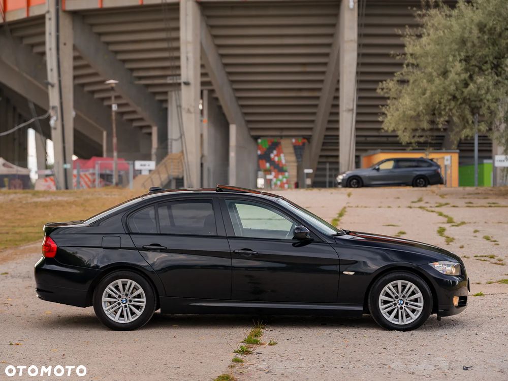 BMW Seria 3 318i Edition Exclusive - 11