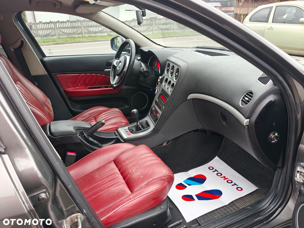 Alfa Romeo 159 1.9 JTDM 8V DPF - 17