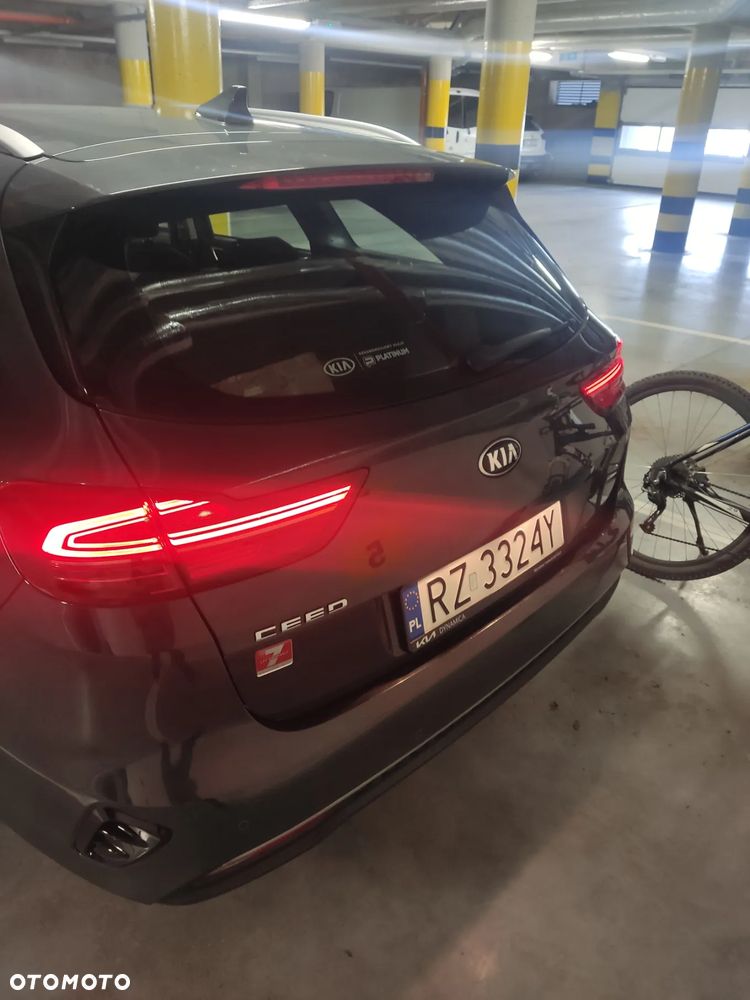 Kia Ceed - 7