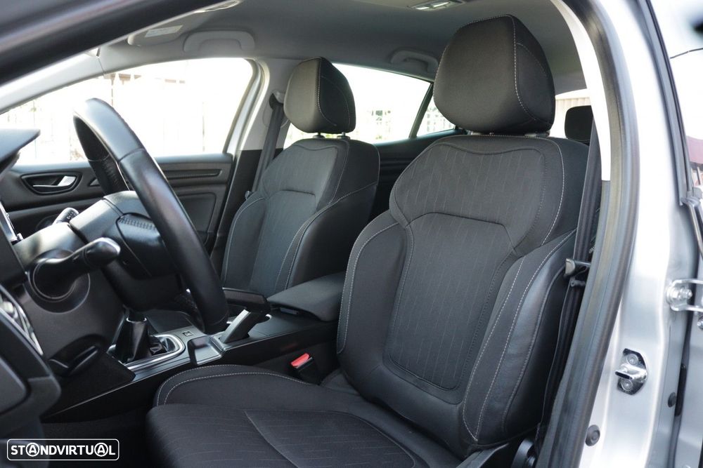 Renault Mégane 1.5 Blue dCi Limited - 17