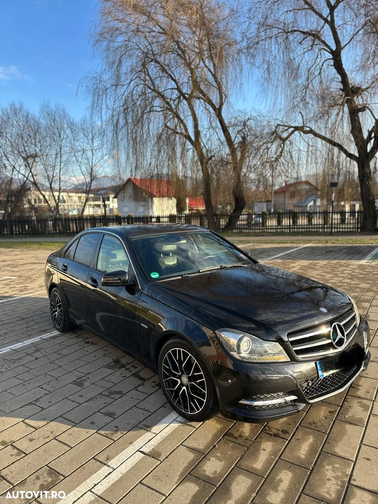 Mercedes-Benz C 250 CDI DPF 4Matic 7G-TRONIC BlueEFFICIENCY - 3