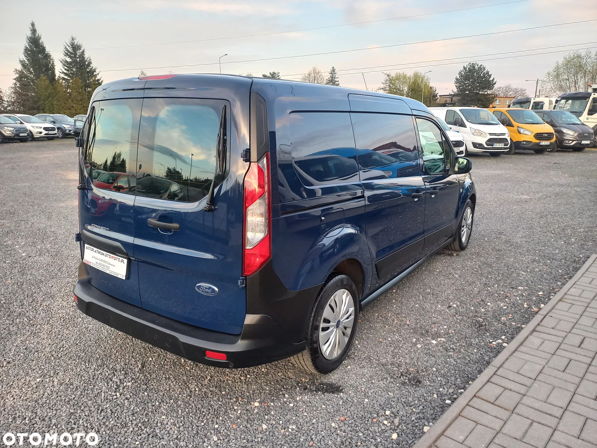 Ford Transit Connect - 8