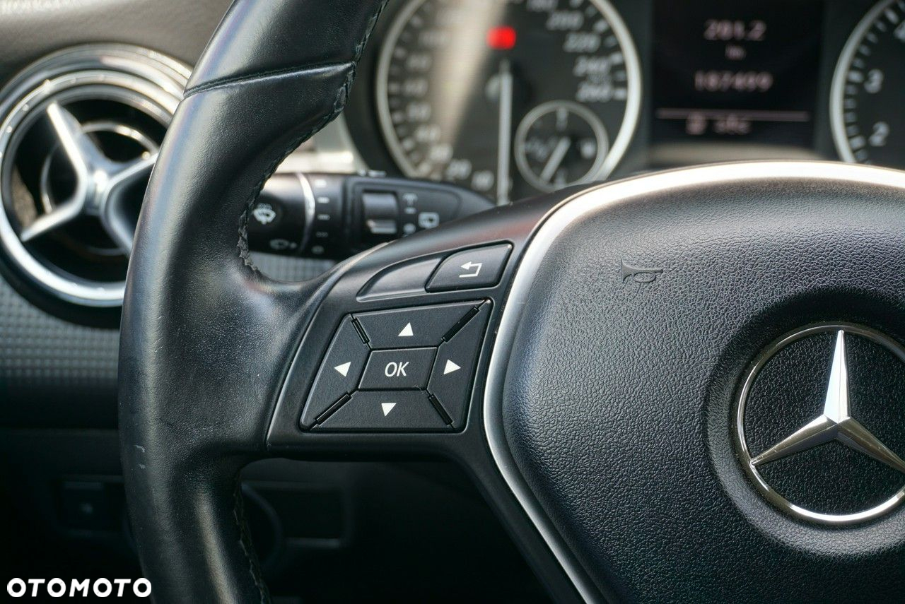 Mercedes-Benz Klasa A 180 (BlueEFFICIENCY) Urban - 20