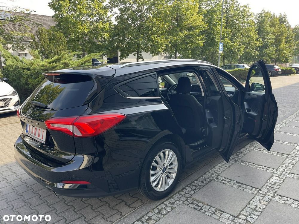 Ford Focus - 17
