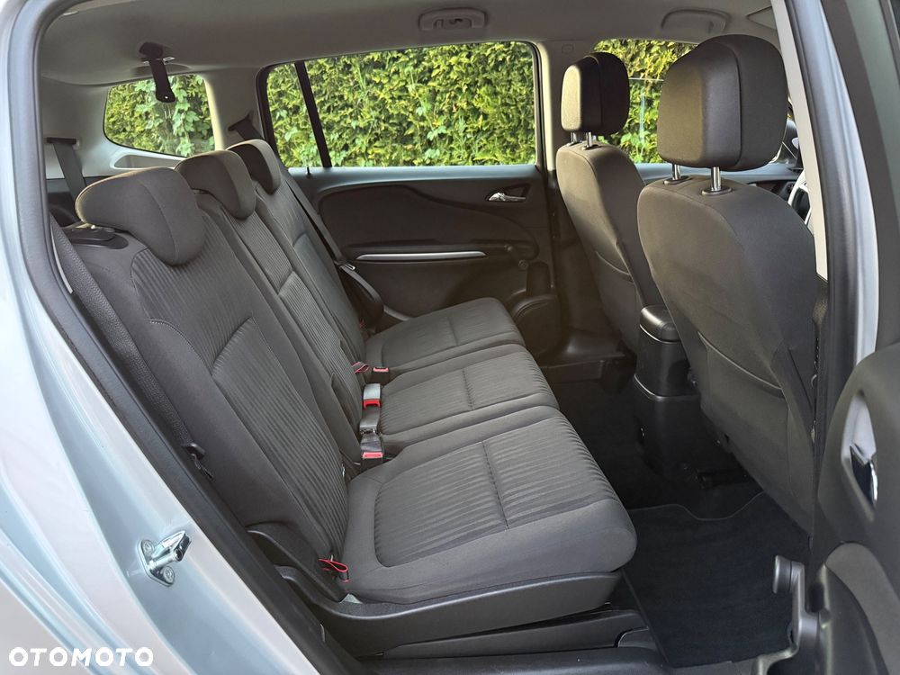 Opel Zafira Tourer 2.0 CDTI Edition - 17