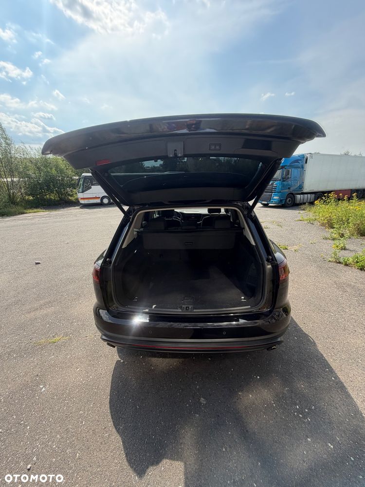 Volkswagen Touareg - 11