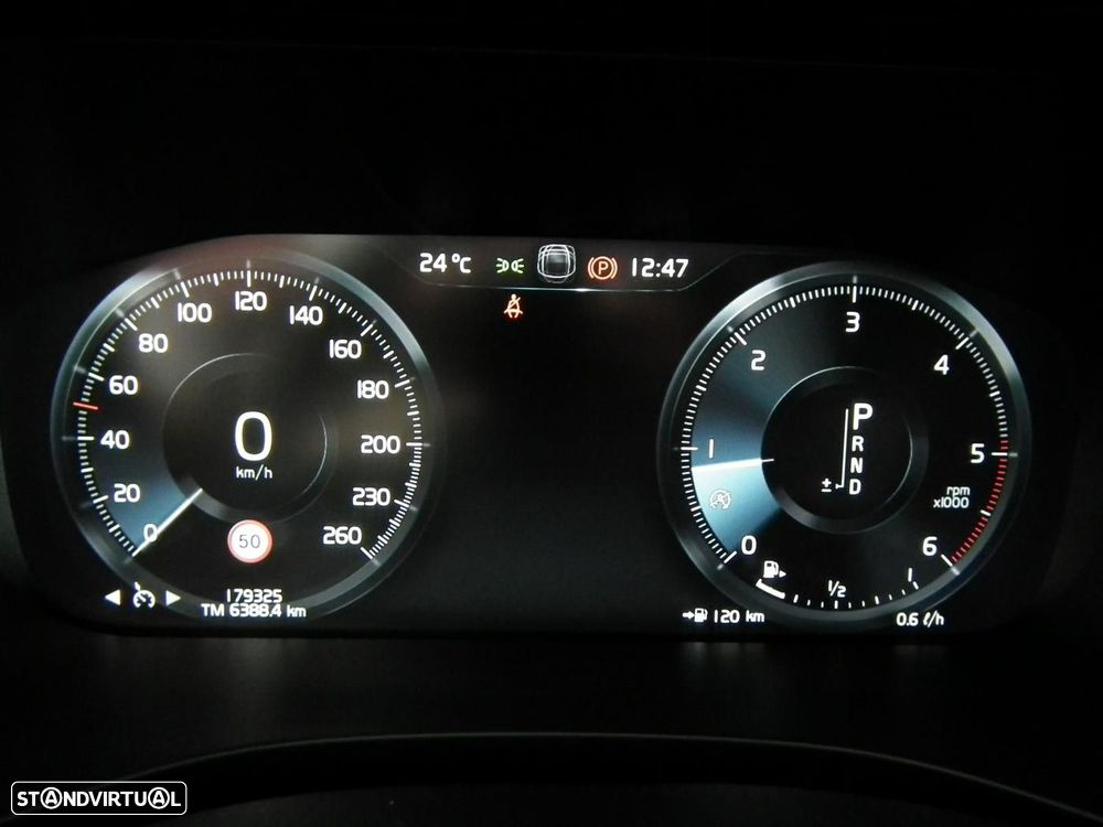 Volvo XC 60 2.0 D4 R-Design Geartronic - 13