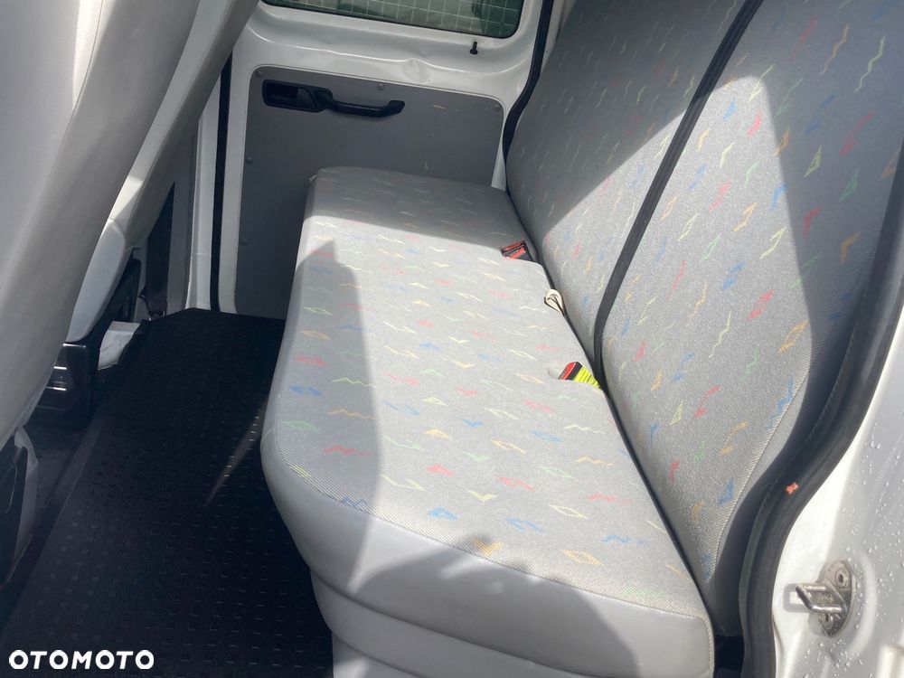 Volkswagen Transporter 5 - 11