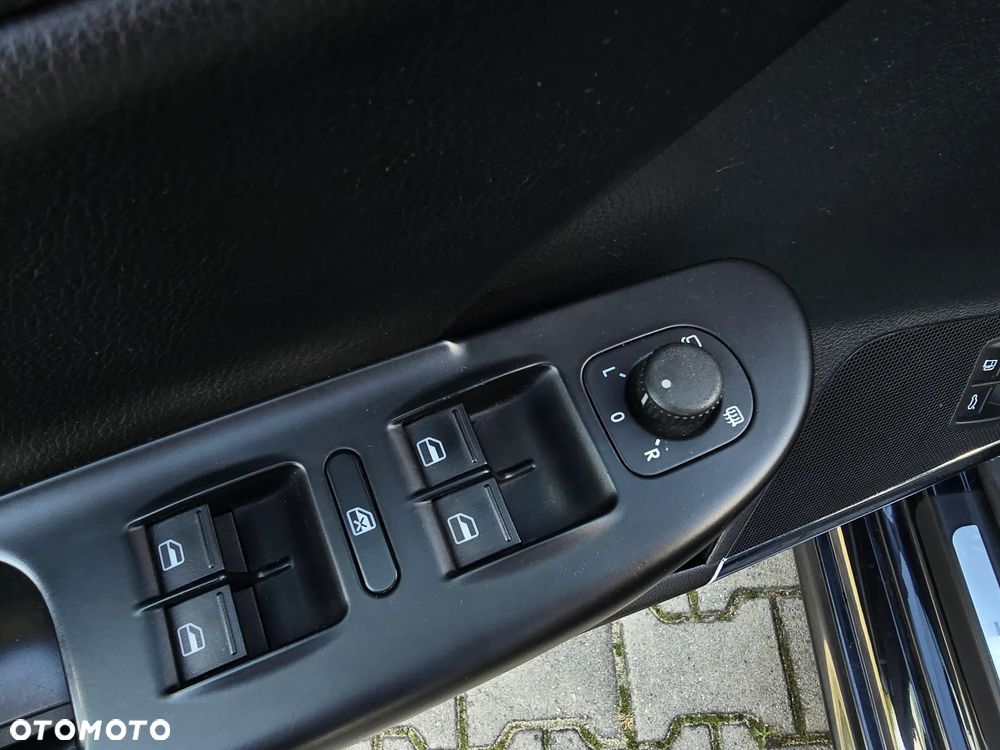 Volkswagen Passat Variant V6 FSI 4Motion DSG R36 - 8