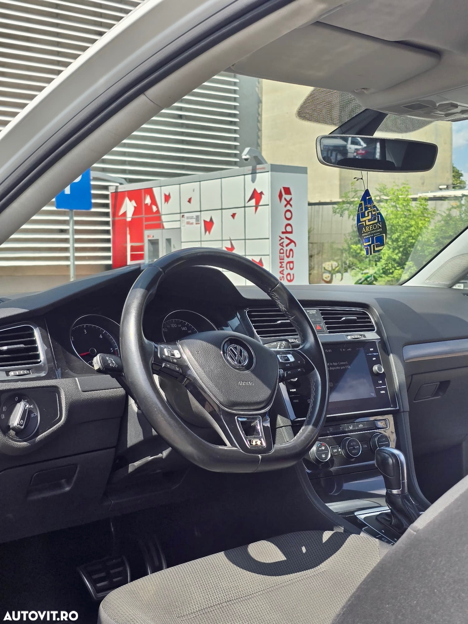 Volkswagen Golf 1.6 TDI DSG Highline - 6