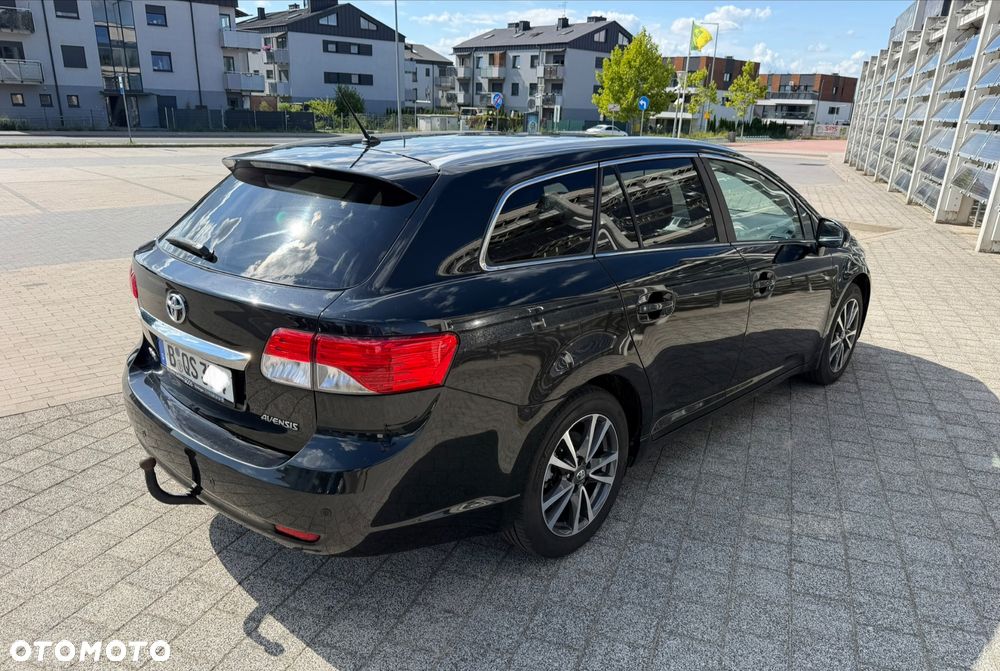 Toyota Avensis - 5