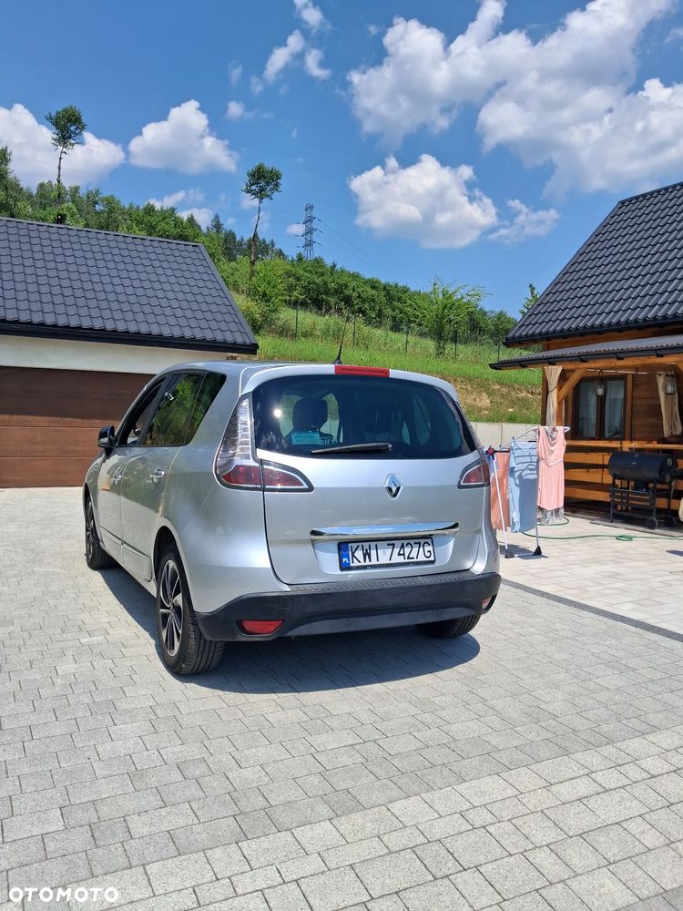 Renault Scenic 1.5 dCi Bose EDC - 9