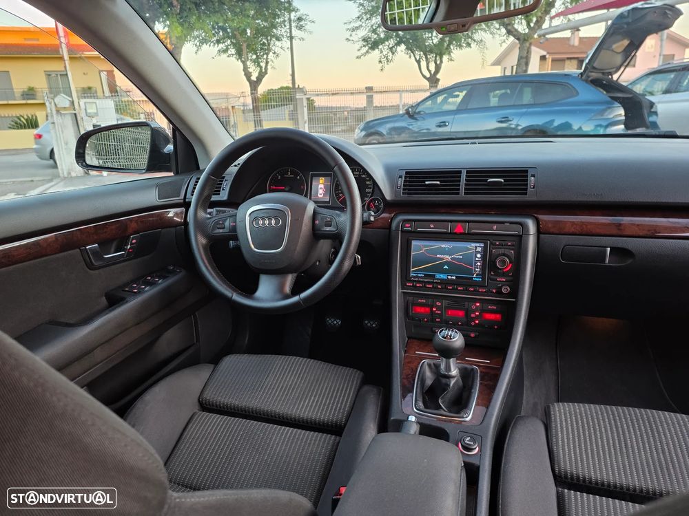 Audi A4 Avant 2.0 TDI S-line - 16
