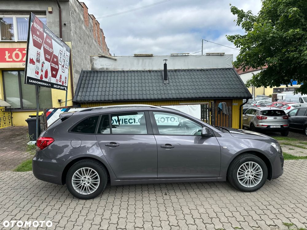 Chevrolet Cruze 1.6 LT - 9
