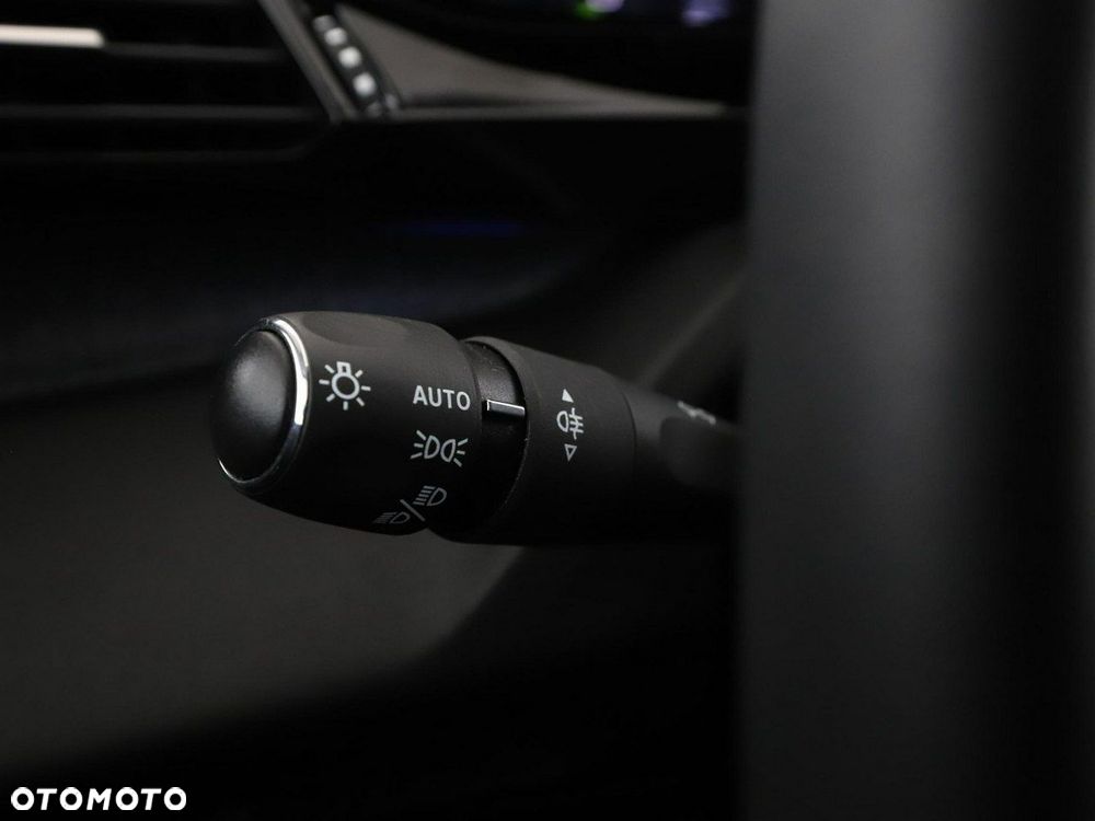 Peugeot 408 1.2 PureTech Allure Pack S&S EAT8 - 38