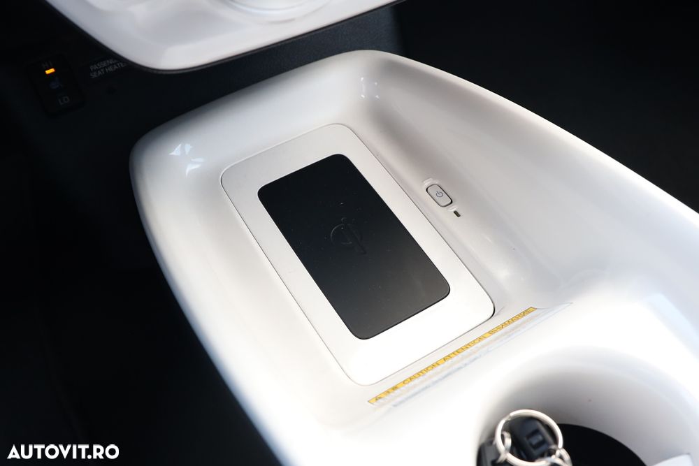 Toyota Prius 1.8 Dual VVT-i Sol - 27