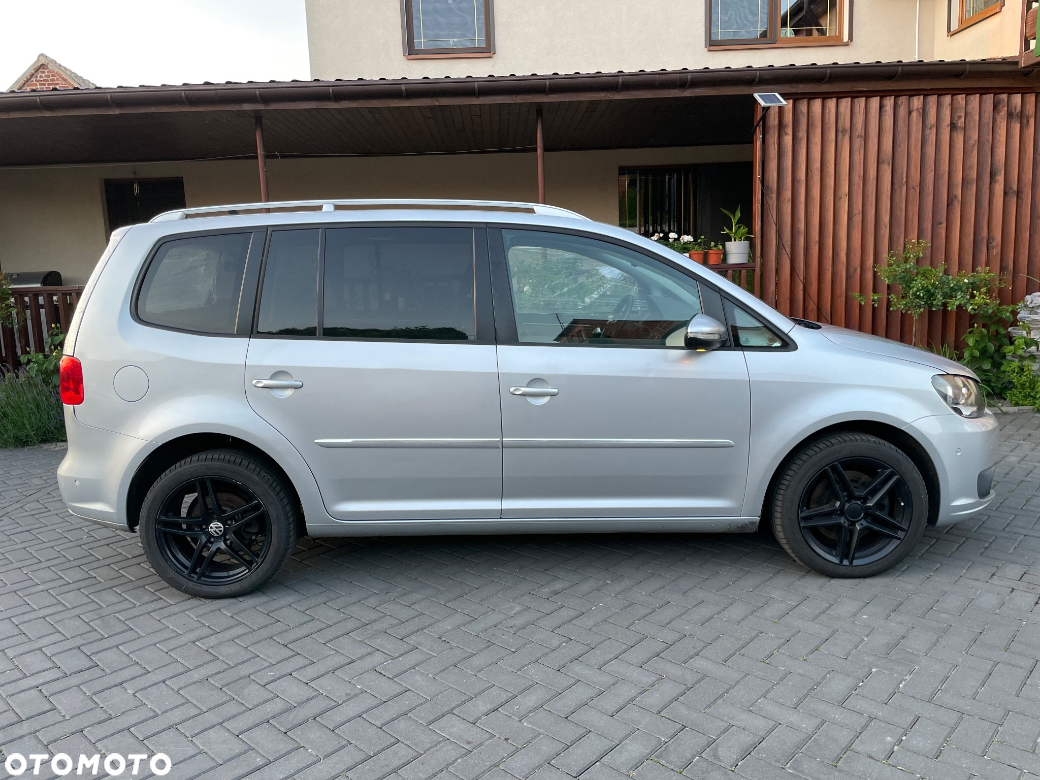 Volkswagen Touran 2.0 TDI DPF Comfortline Perfectline - 2
