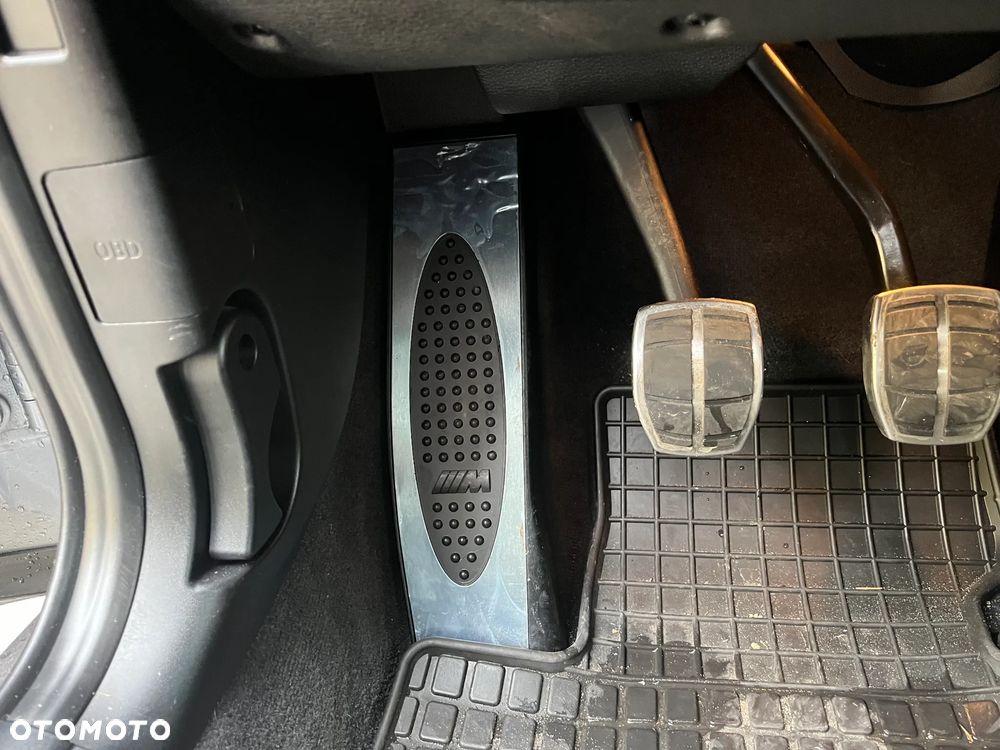 BMW Seria 1 - 16