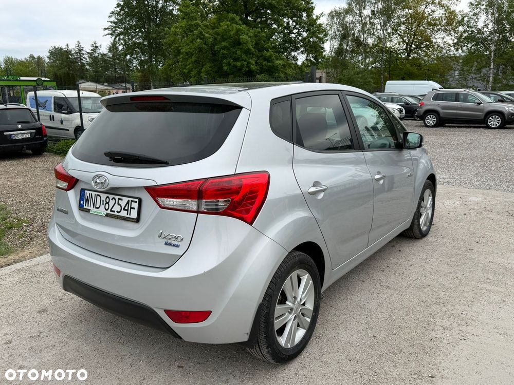 Hyundai ix20 1.4 blue Comfort - 9