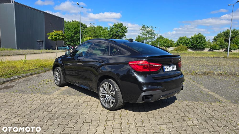 BMW X6M - 16