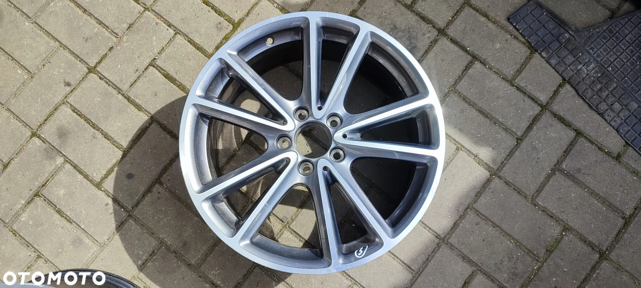 FELGI ALUMINIOWE 5x112 8Jx18 CALI ET33 fi 66.6 2574010800 MERCEDES CLS I INNE KOMPLET 4 SZTUKI - 4