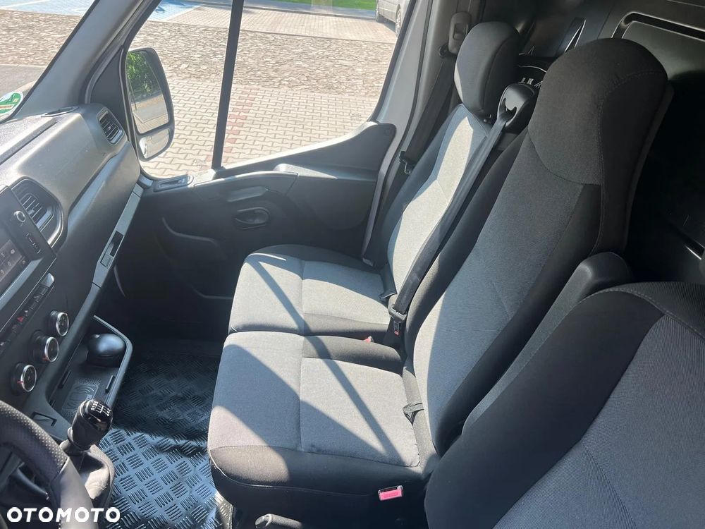 Renault Master 2.3 DCI / 136 KM / L2H2 / - 29