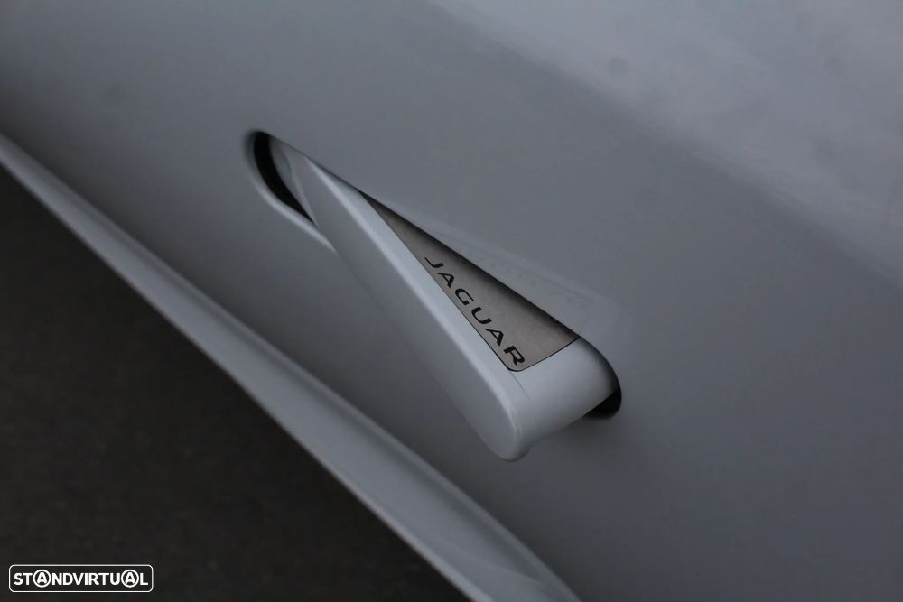 Jaguar F-Type 2.0 i4 R-Dynamic Black - 36