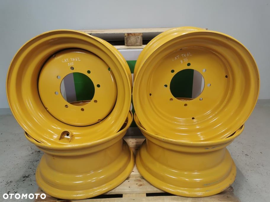 CAT TH 82 {Felga DW25X12} - 1