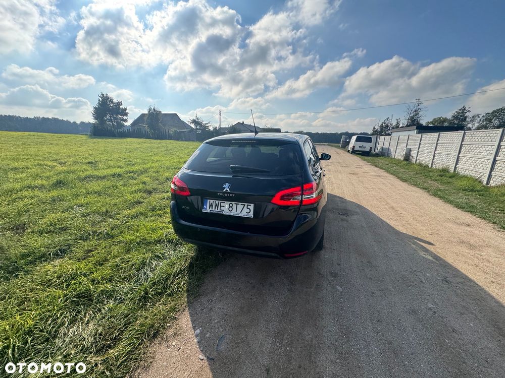 Peugeot 308 1.5 BlueHDi Allure S&S - 8