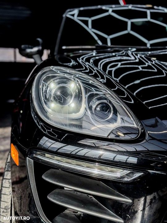 Porsche Macan - 14
