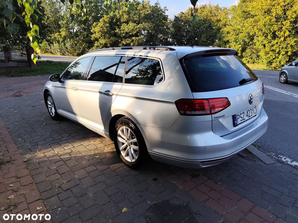 Volkswagen Passat 2.0 TDI SCR Comfortline - 7