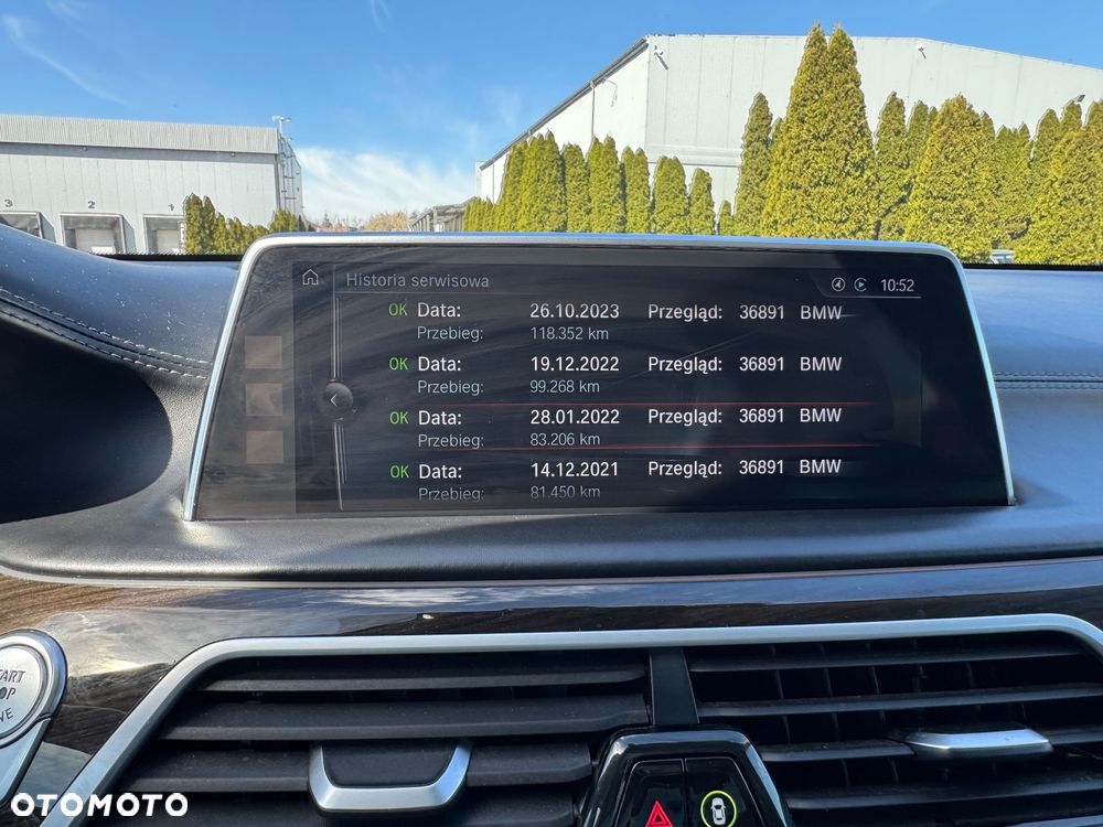 BMW Seria 7 750i xDrive - 35