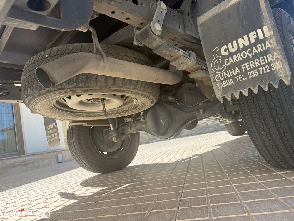 Toyota Hilux 2.4 D-4D 2WD CE CM - 16