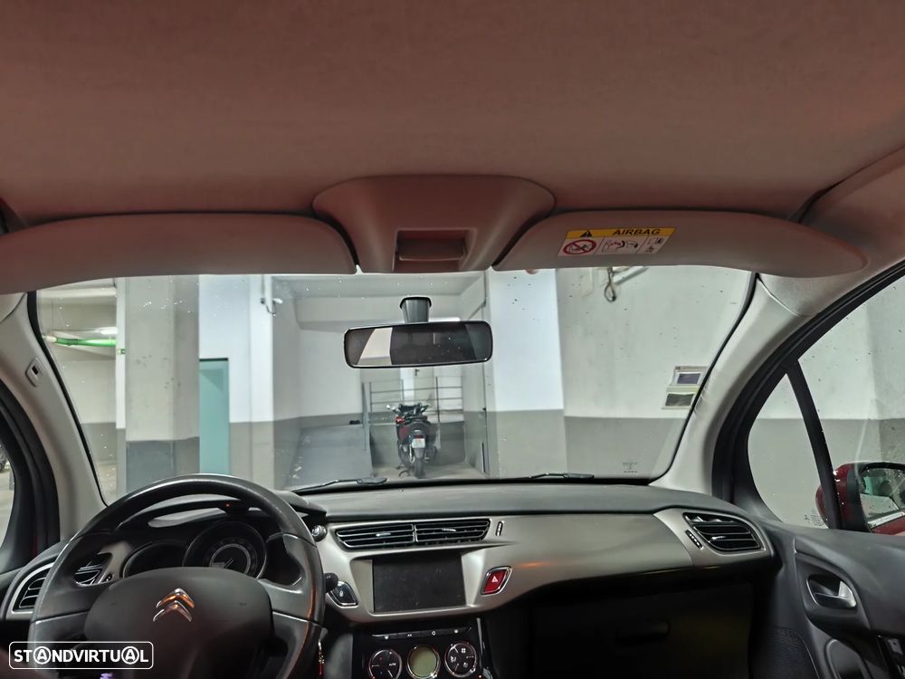 Citroën C3 1.2 PureTech Shine - 3