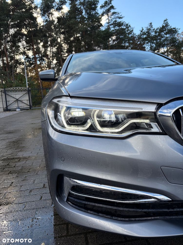 BMW Seria 5 530i GPF Luxury Line sport - 4