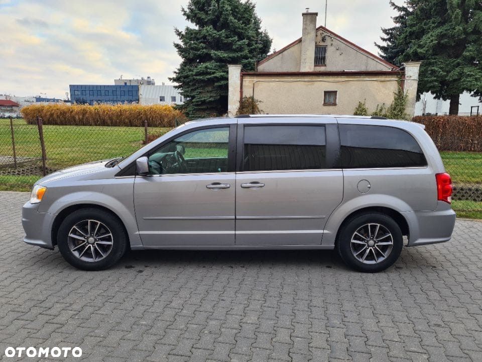 Dodge Grand Caravan 3.6 Express - 16