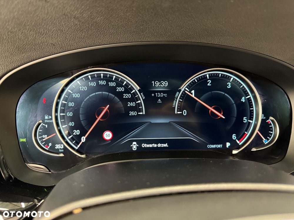 BMW Seria 5 520d M Sport Edition - 25