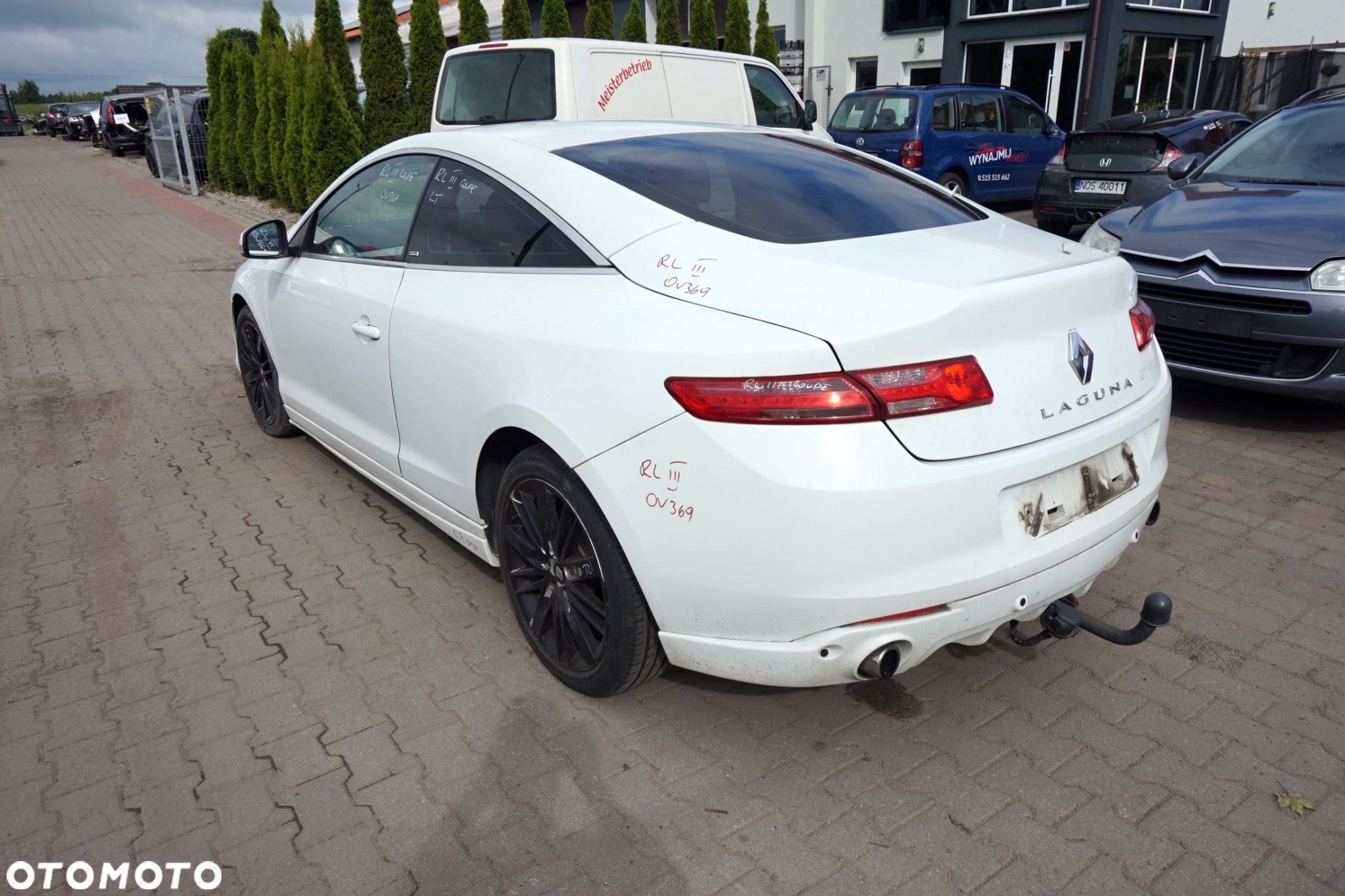 RENAULT LAGUNA III PH1 COUPE 2011 OV369 3.0 DCI V6 V9X891 235KM AJ0006 BIAŁY na części - 3