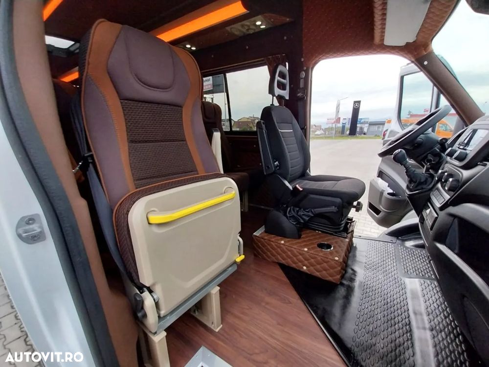 Iveco Daily BUS 50C18H 19+1+1 - 24